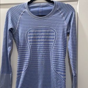 Lululemon long sleeve shirt. Perfect condition